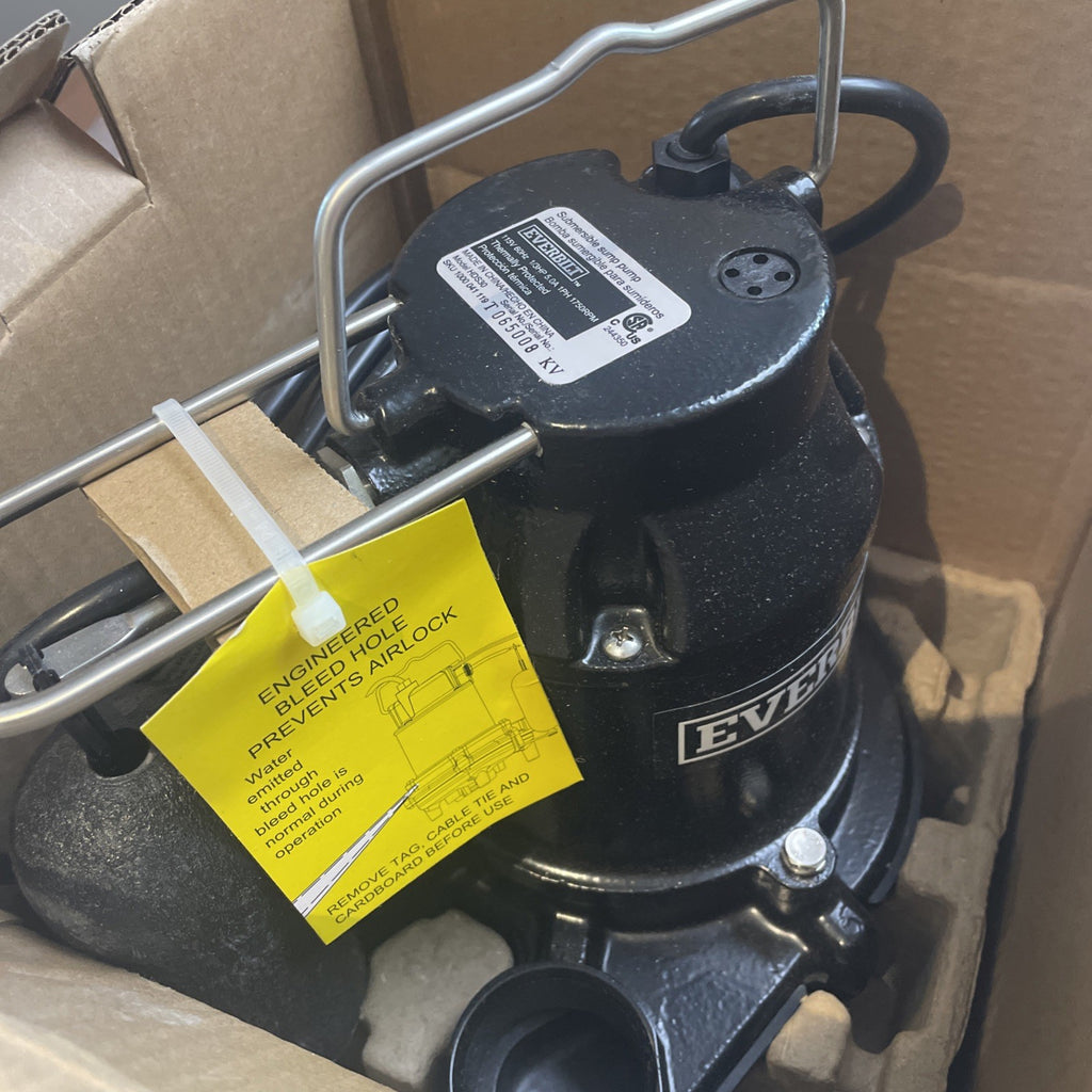 Everbilt 1/3 HP Cast Iron Submersible Sump Pump - NEW (Busted Box)