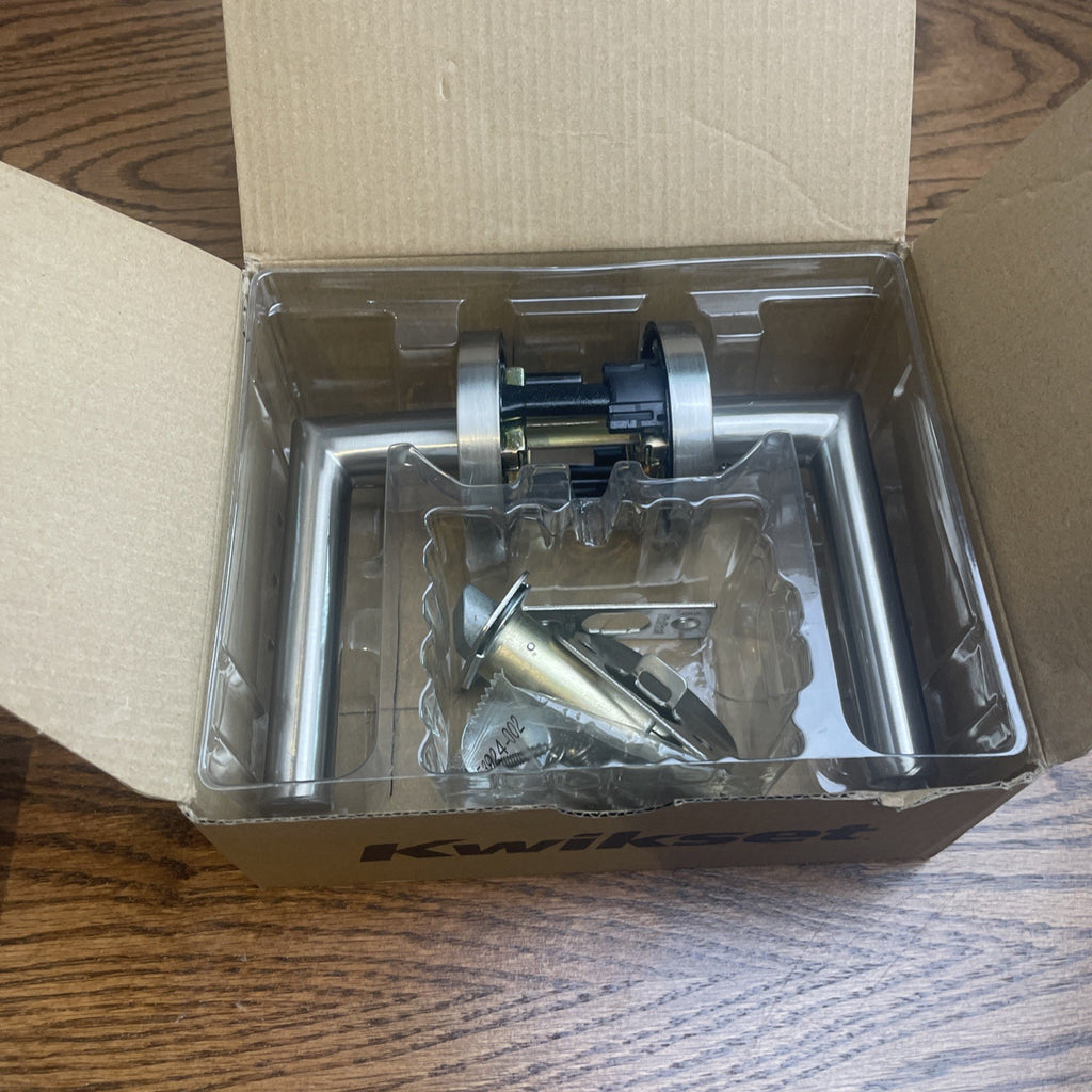 Kwikset Milan Passage Door Lever Set with Round Rose Model: 720MILRDT-15