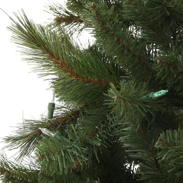 NEW Home Accents 9 ft. PreLit LED Wesley Pine Artificial Christmas Tree Open box