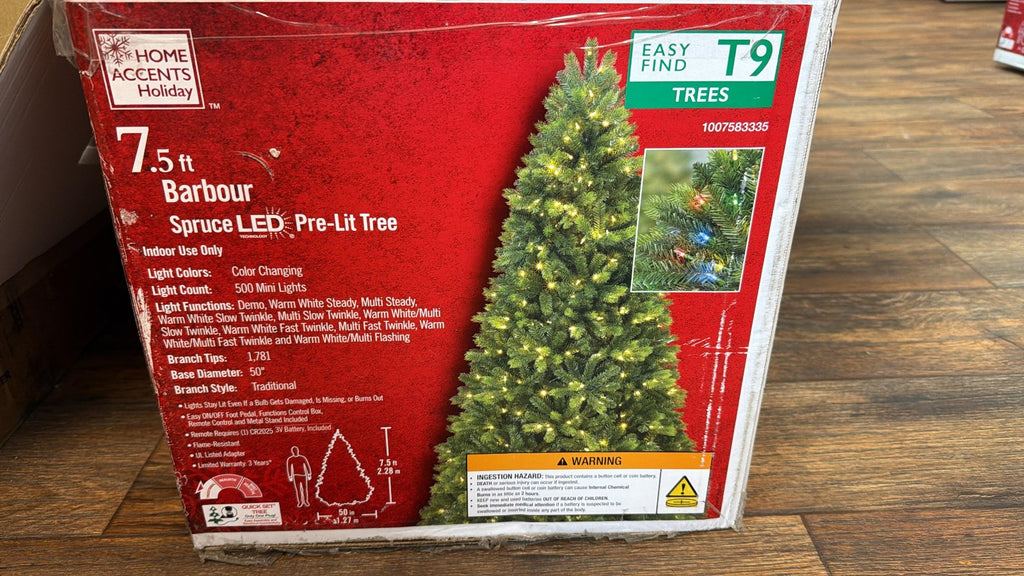 Home Accents 7.5 Ft Barbour Spruce Artificial Christmas Tree 750 Pre Lit - NEW