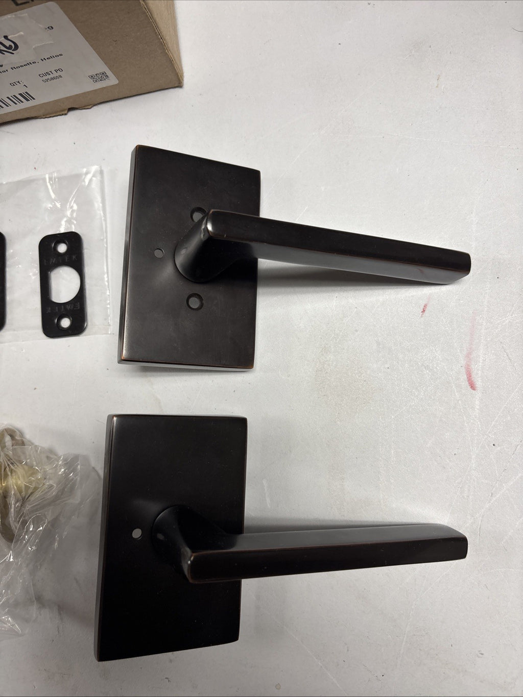 Emtek 8112US10B Modern Rectangular Single Cylinder Keyed Entry Set READ