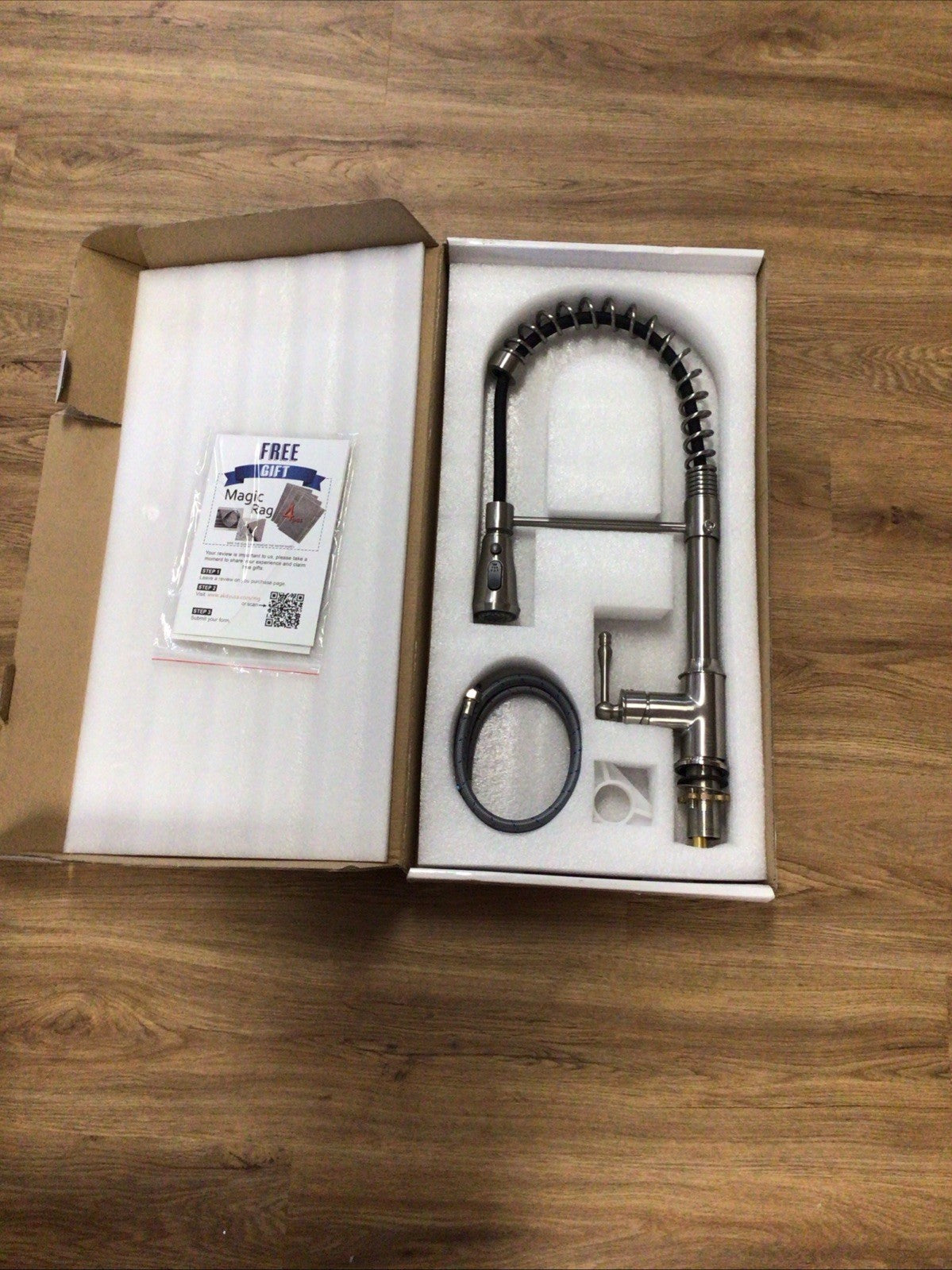 AKDY Single-Handle Pull-Down Sprayer Kitchen Faucet Brushed Nickel Kf0011