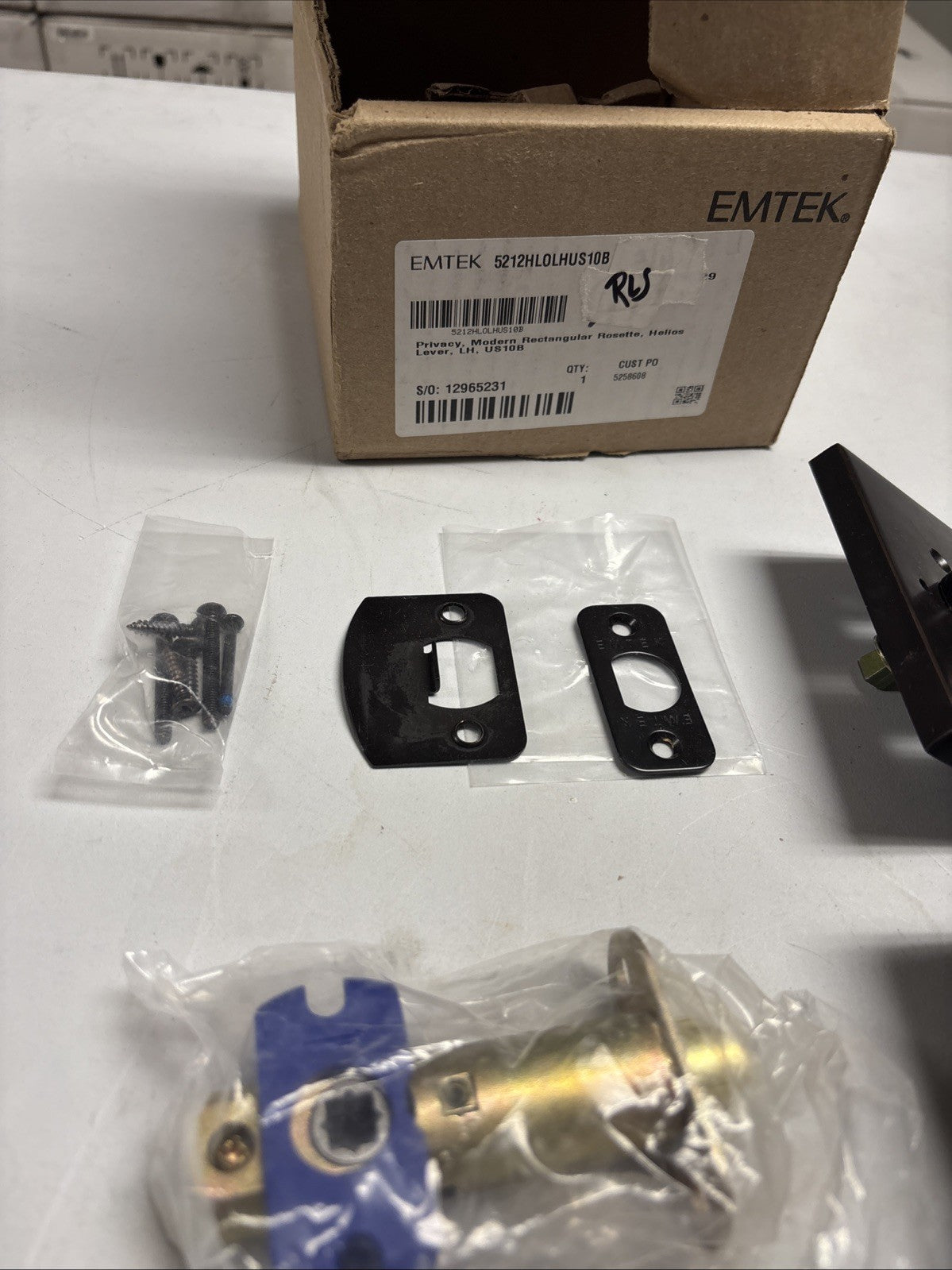 Emtek 8112US10B Modern Rectangular Single Cylinder Keyed Entry Set READ
