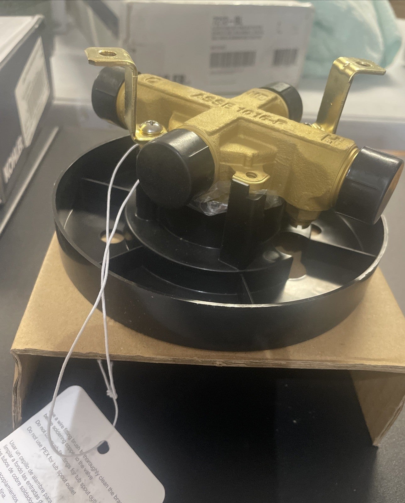 Signature Hardware SH4001, Pressure Balance Tub&Shower Rough-In Valve With Stops