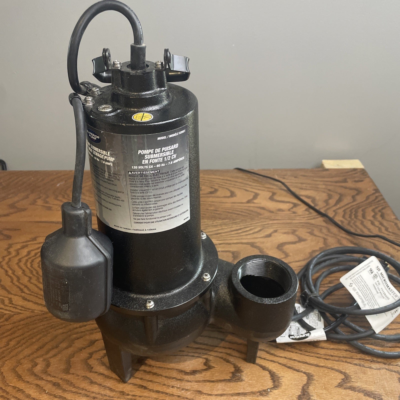 Superior 1/2 HP CI Sewage Ejector w/Vertical Float Switch
