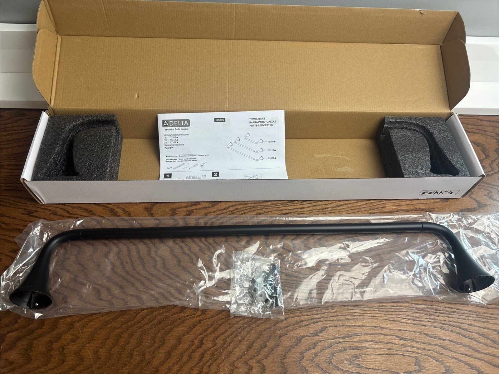 Delta 73324-BL Kayra 24" Wall Mounted Towel Bar - Matte Black  Nice