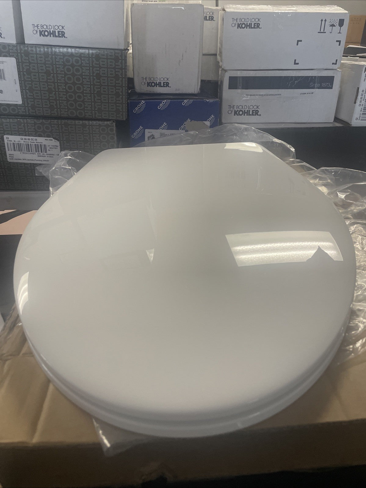 Swiss Madison SM-STS41 Lumiere Elongated Toilet Seat - White