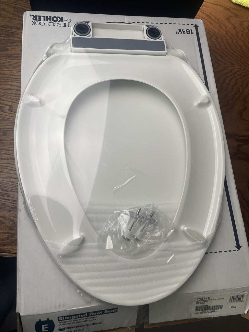  KOHLER K-27331-0 Glissade ReadyLatch Quiet Close Elongated Toilet Seat, White